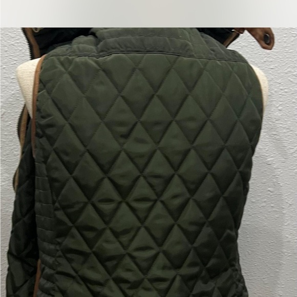 Daniel Cremieux Olive Green Quilted Vest - Picture 3 of 3